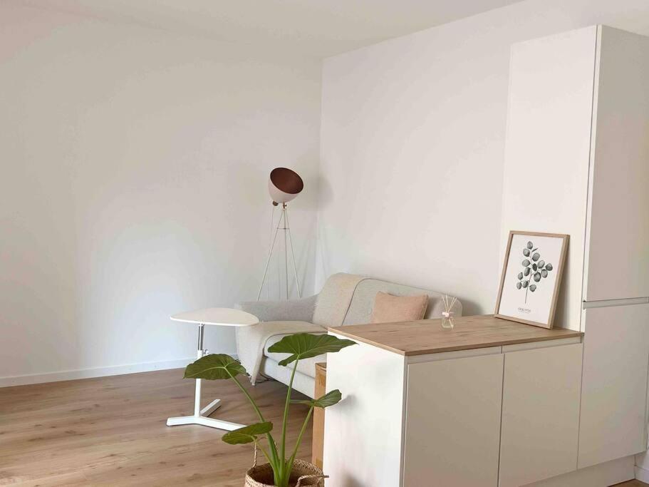 Appartement Calme Et Lumineux De 2,5 Pces Proche Lausanne Ecublens  Exterior foto